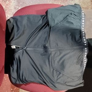 Under Armour Heat Gear ZIp Up lightweight Hoodie. Size XL